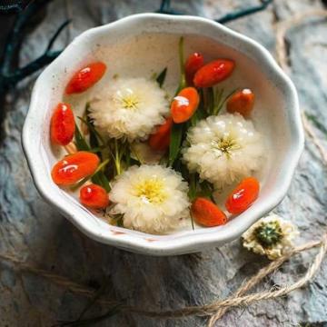 Đẩy lui tuổi già, trà kỷ tử xứng danh Thiên tinh, Địa tiên